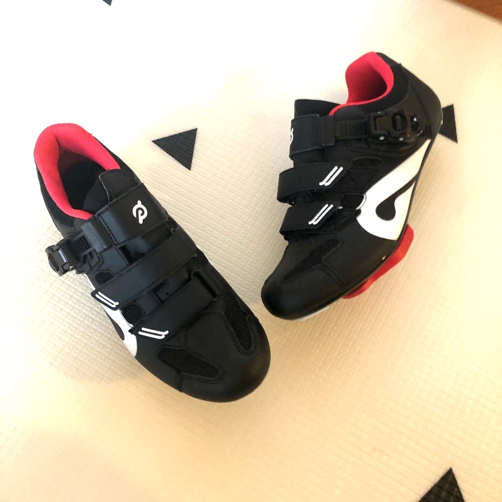 Peloton women’s shoes with clips